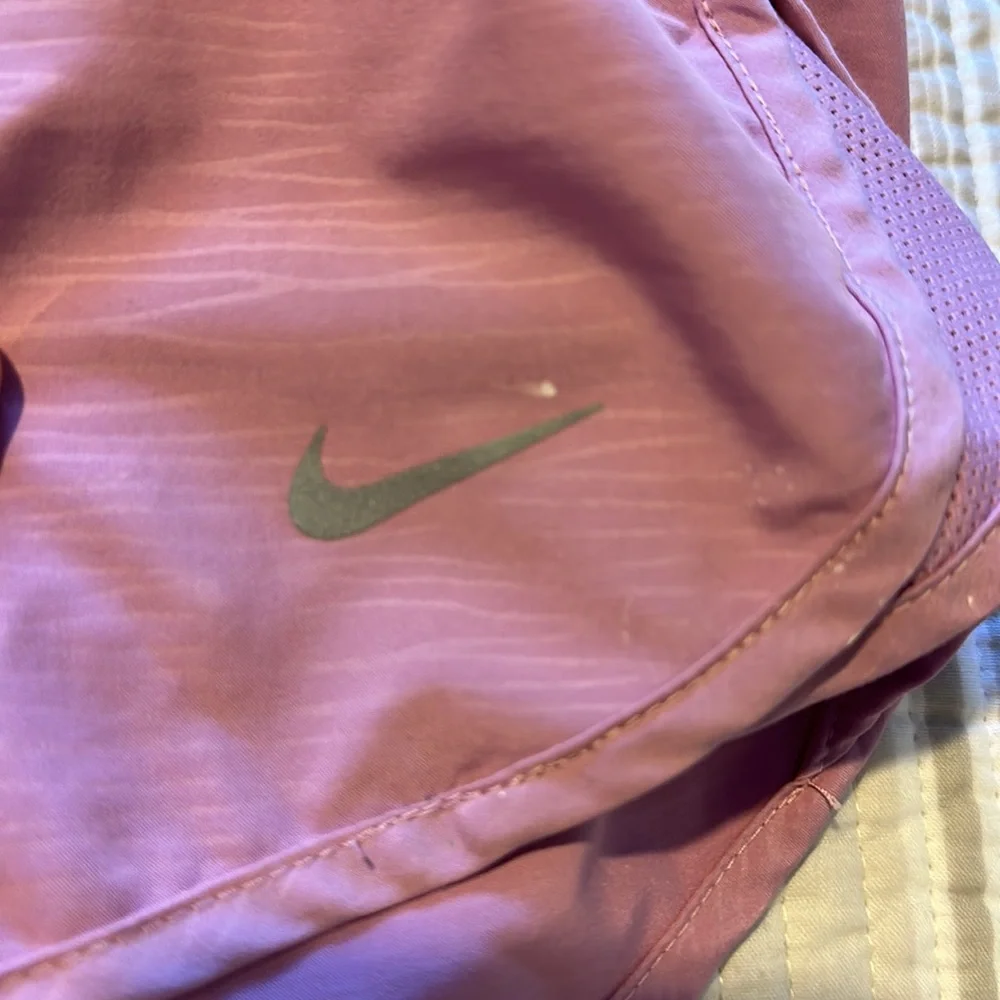 Nike running short S - Picture 2 of 4